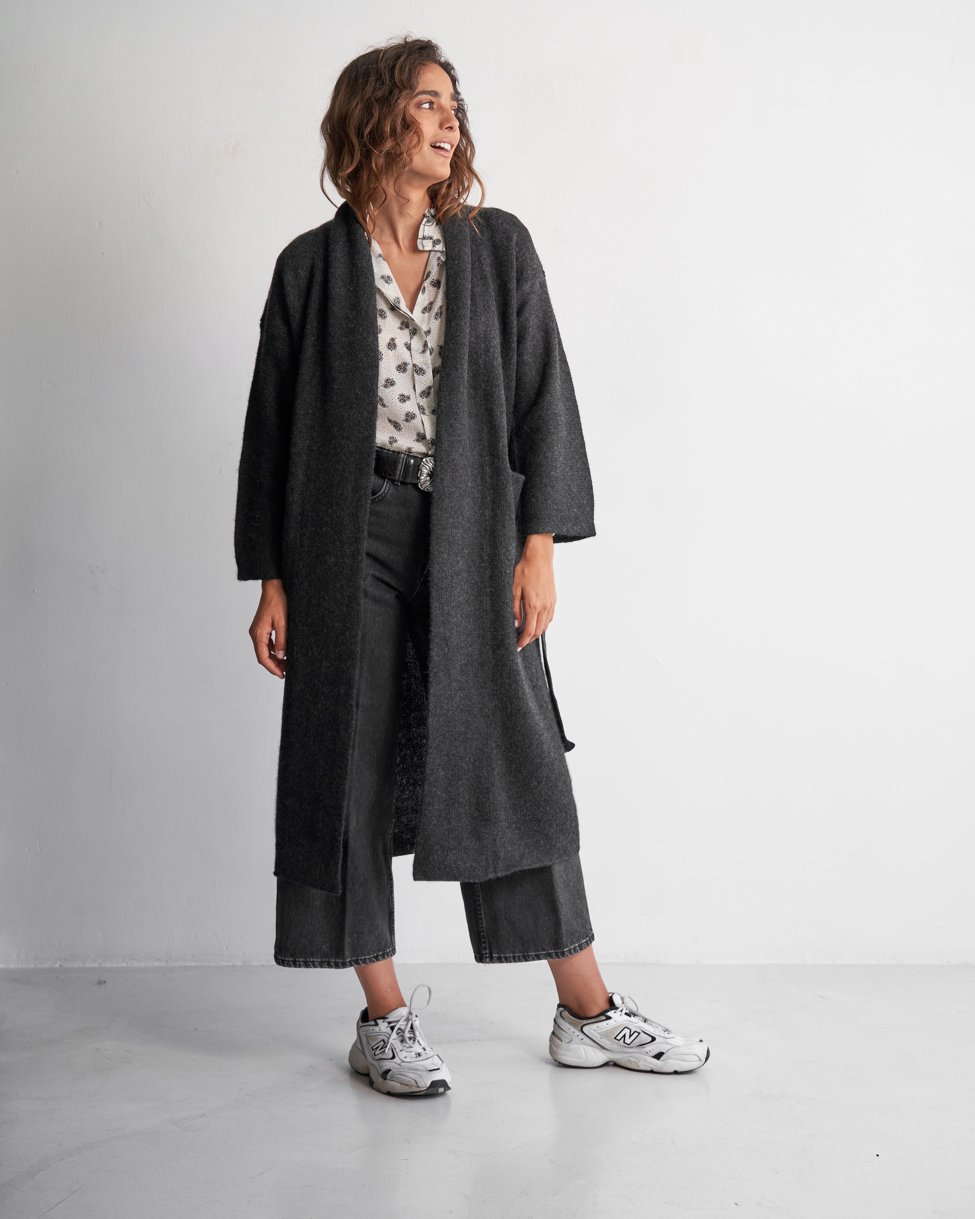 CARDIGAN GRIS OSCURO